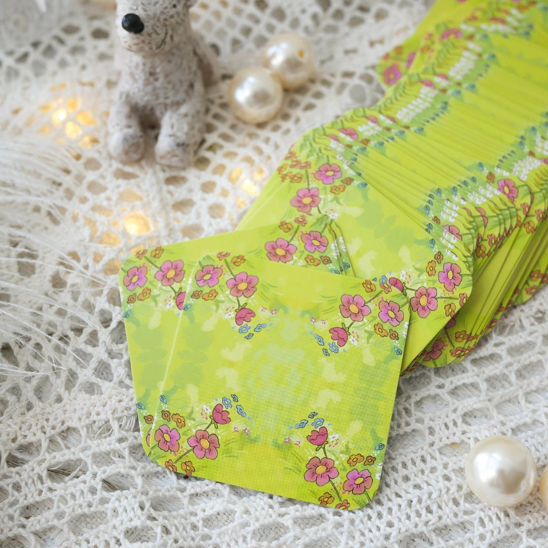 正規品タロットカード】正方形・スクエア型✨キュートなアヒルたちの