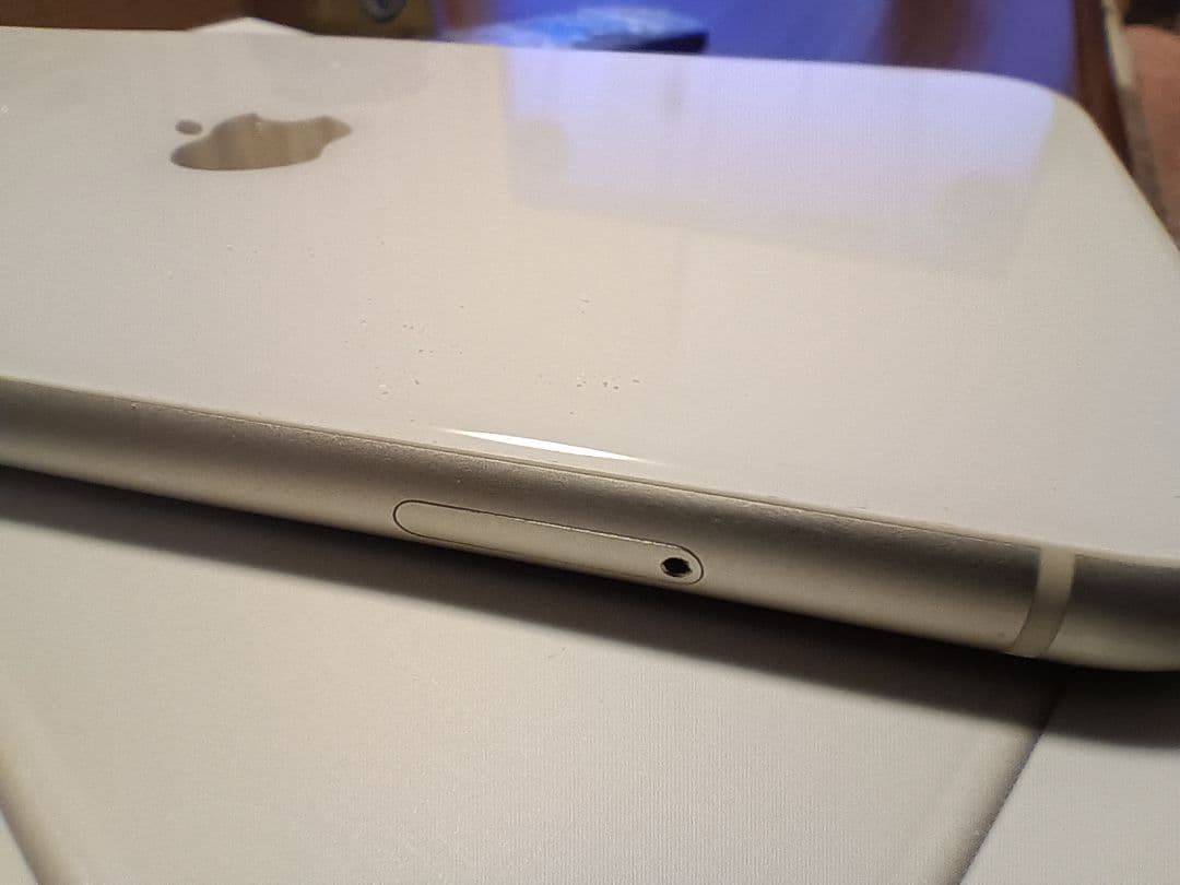 Apple iPhone11 ホワイト 64GB 美品