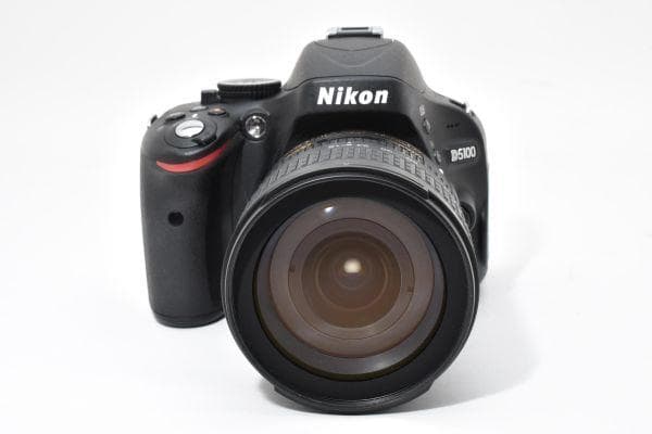 【ほぼ新品】 Nikon D5100 AF-S 18-70mm レンズセット
