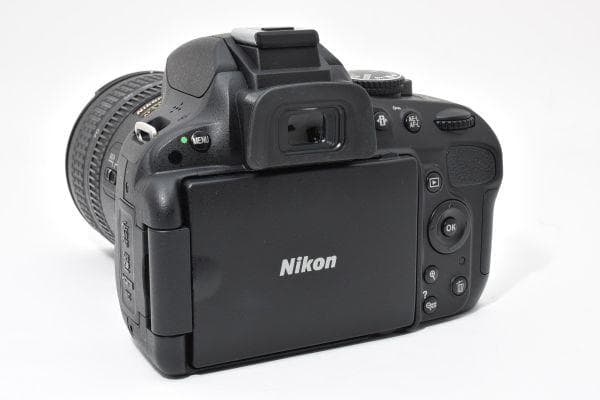 【ほぼ新品】 Nikon D5100 AF-S 18-70mm レンズセット