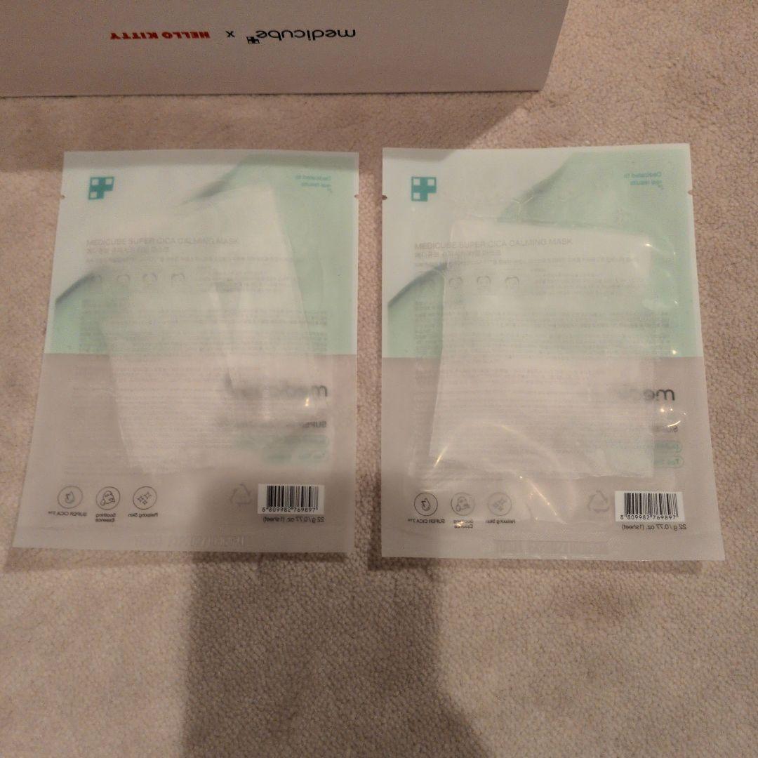 完売品新品未開封medicube AGE-R BOOSTER PRO美顔器キティ