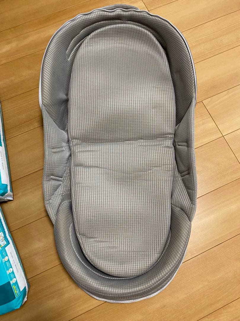 Pampers Sサイズ 84枚×4パック 美品 ネオママイズム グレー - メルカリ
