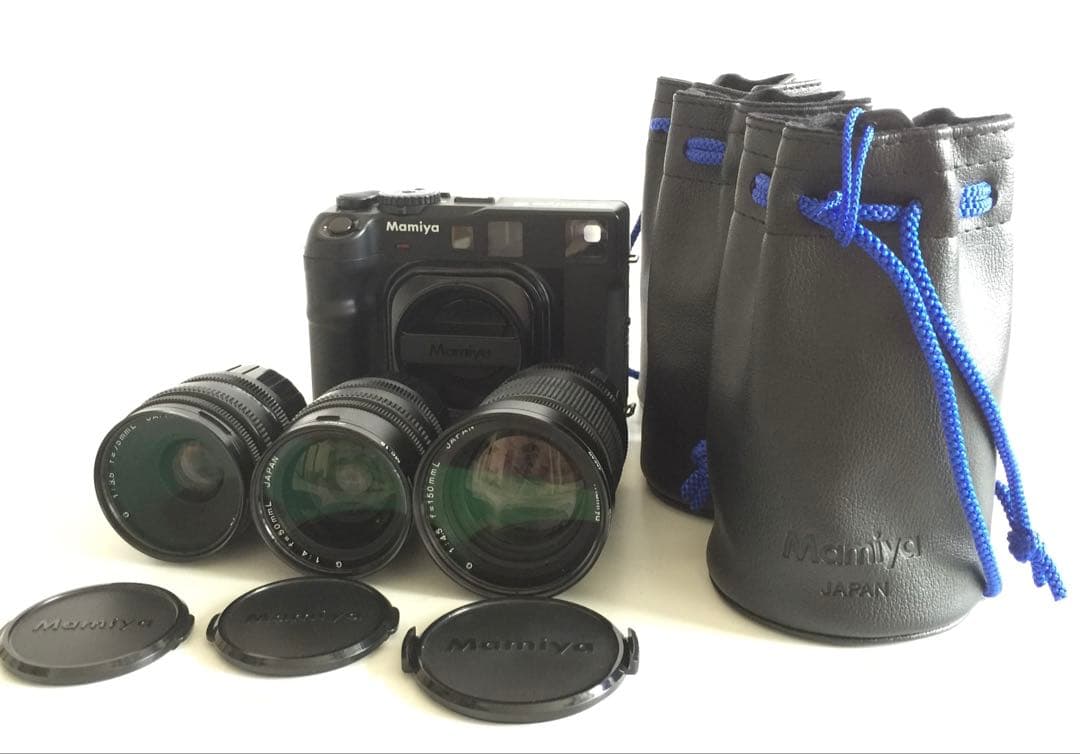 New Mamiya6 MF 本体・レンズ３本セット　 他、付属品多数 New Mamiya6 MF 本体・レンズ3本セット 他、付属品多数