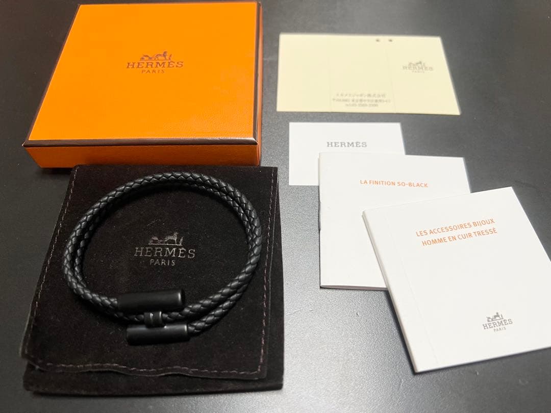 【新品未使用】HERMES エルメス レザーブレスレット《トゥルニ》トレッセ