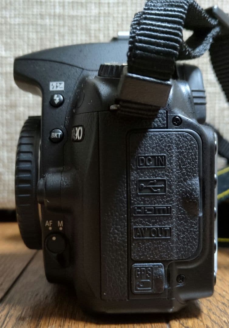 Nikon D90 デジタル一眼レフカメラ
