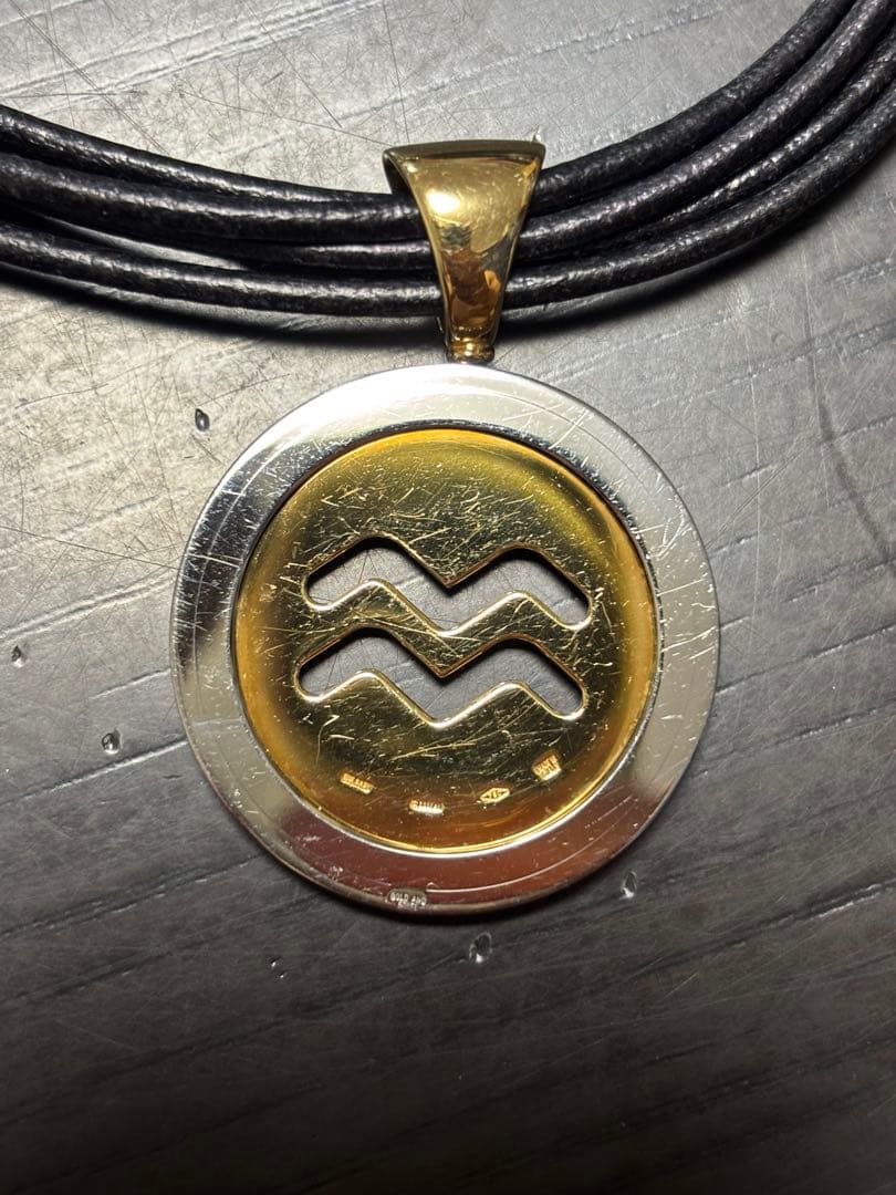 ブルガリ トンド アクエリアス チョーカー 750 K18 ゴールド レザー