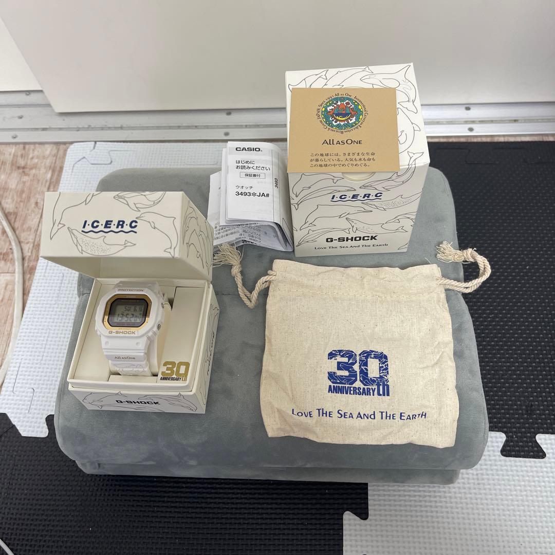 イルクジ2024 30周年記念モデル 30頭のイルカやクジラをデザインした“G-SHOCK” | CASIO