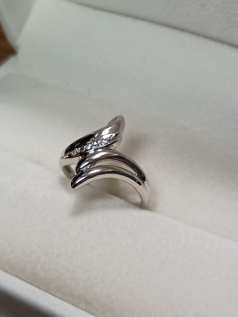 ジュエリーマキ プラチナ ダイヤモンド リング 波形 ウェーブ 11号 4.0g