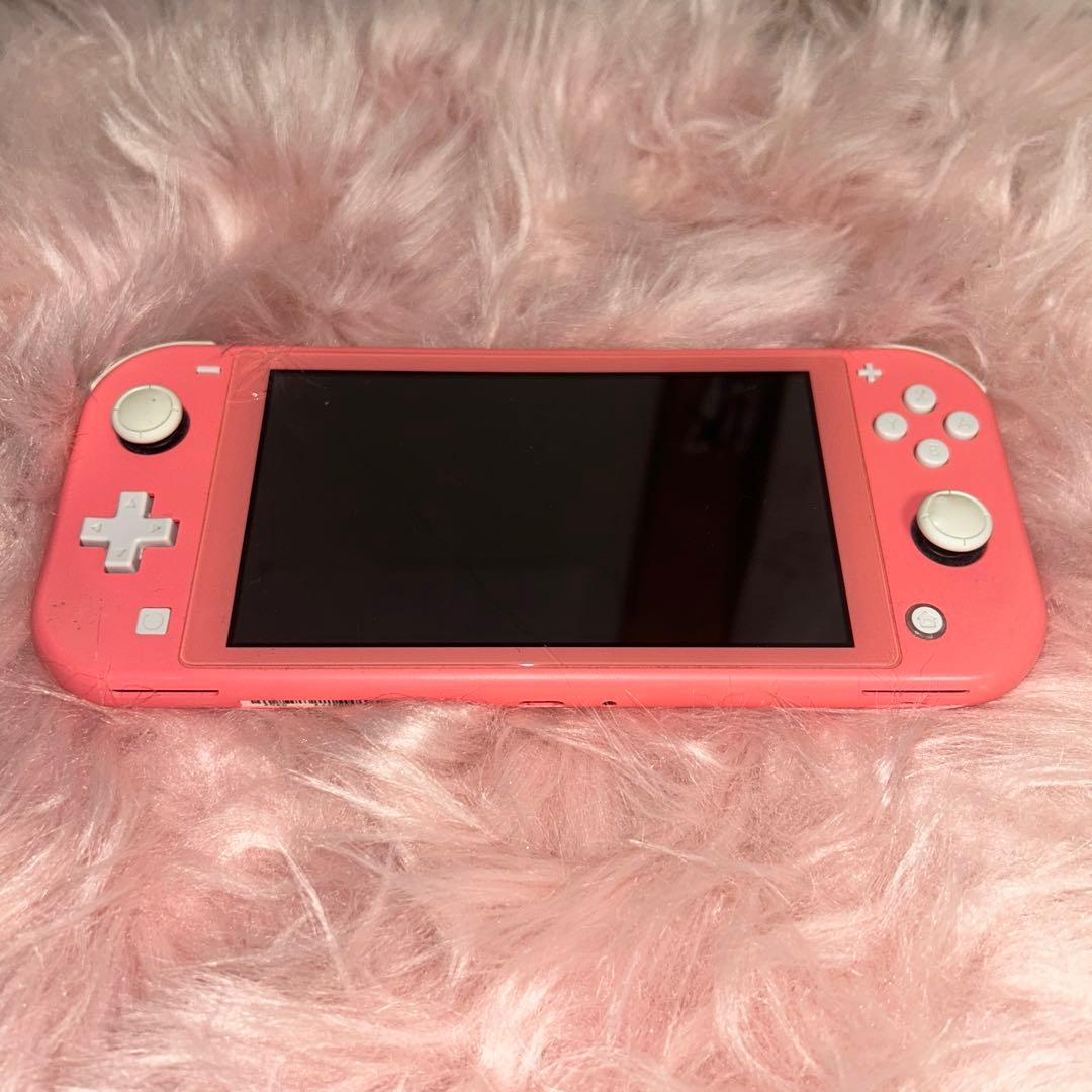 任天堂Switch Light コーラルピンク