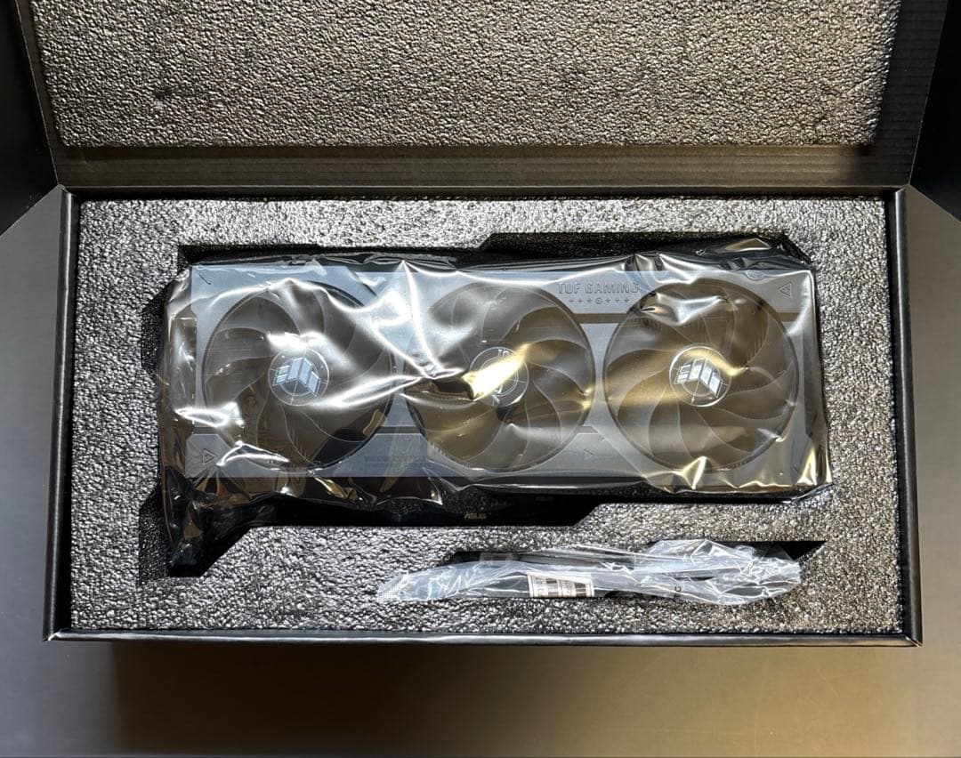 グラフィックボード・グラボ・ビデオカード ASUS RTX 4070 TI 12G GAMING TUF