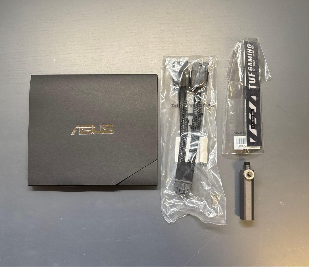 グラフィックボード・グラボ・ビデオカード ASUS RTX 4070 TI 12G GAMING TUF