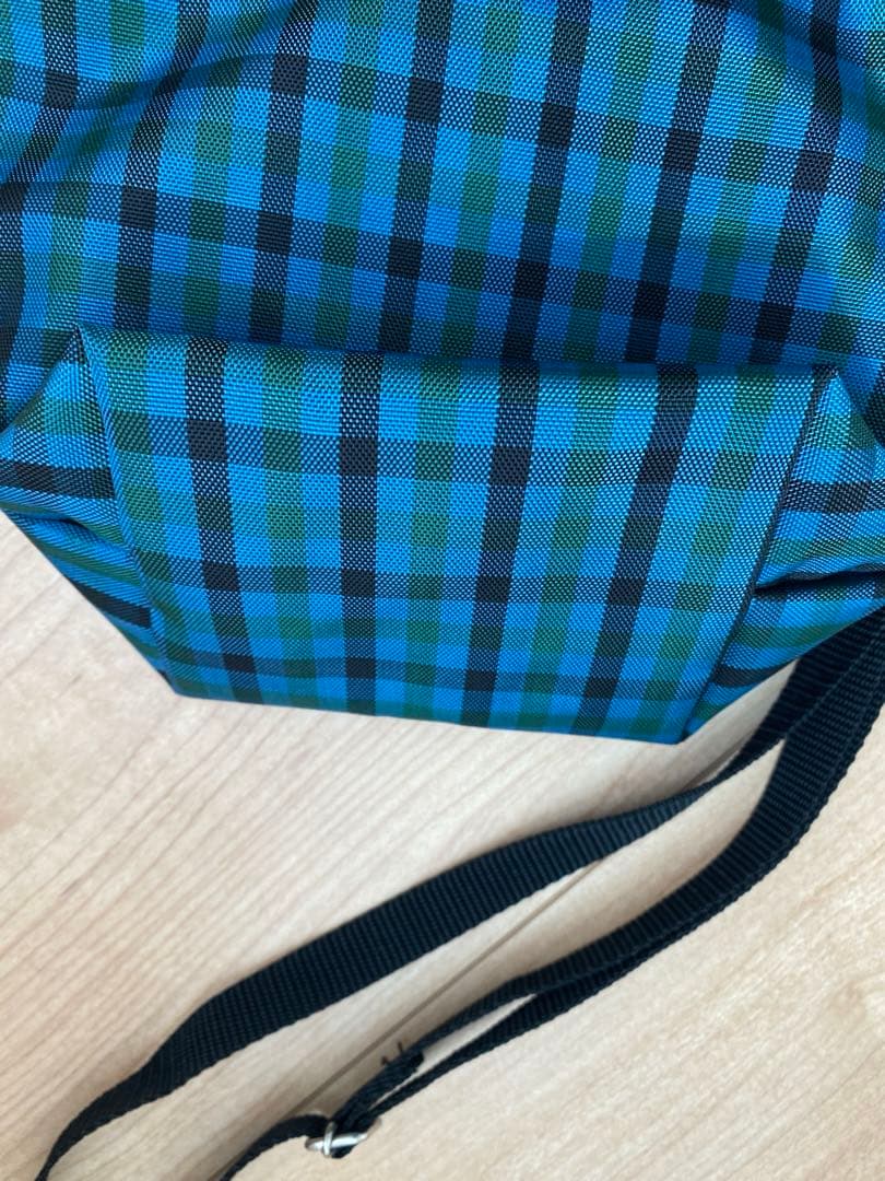 ファミリアfamiliar サコッシュポシェット舟形ポーチXB 美品