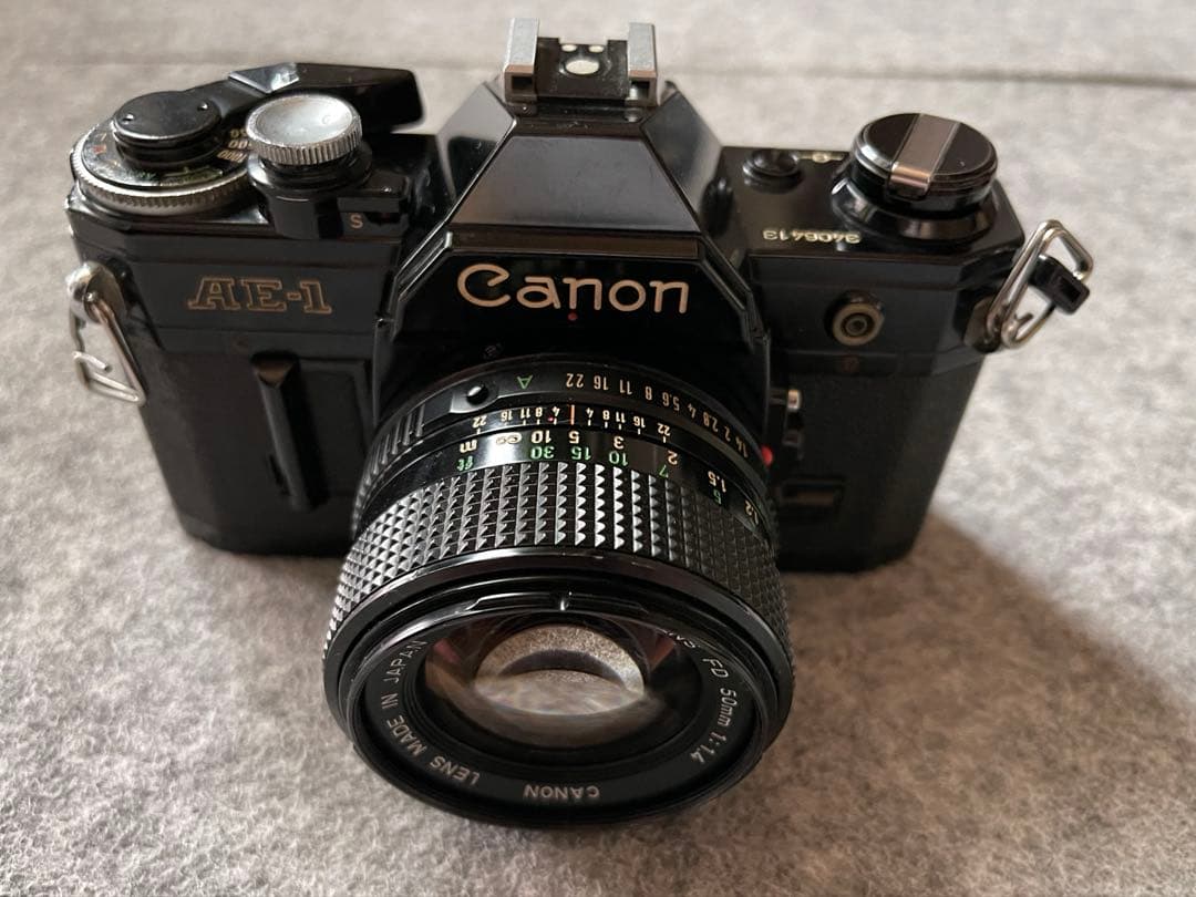 ☆Canon AE-1 フィルムカメラ + フラッシュ+パワーワインダー ほか