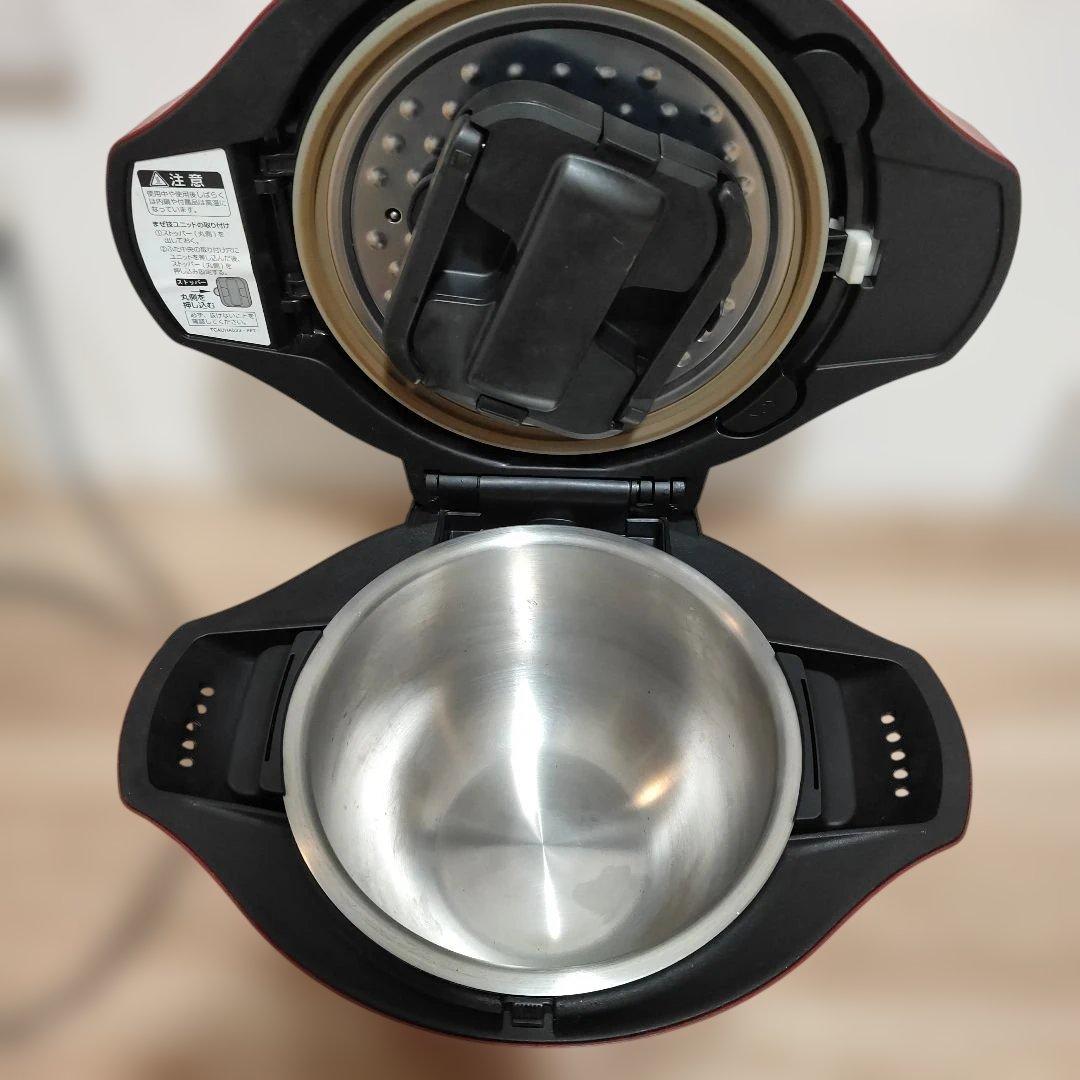 ヘルシオ ホットクック 2.4L SHARP　シャープ　KN-HW24C-R