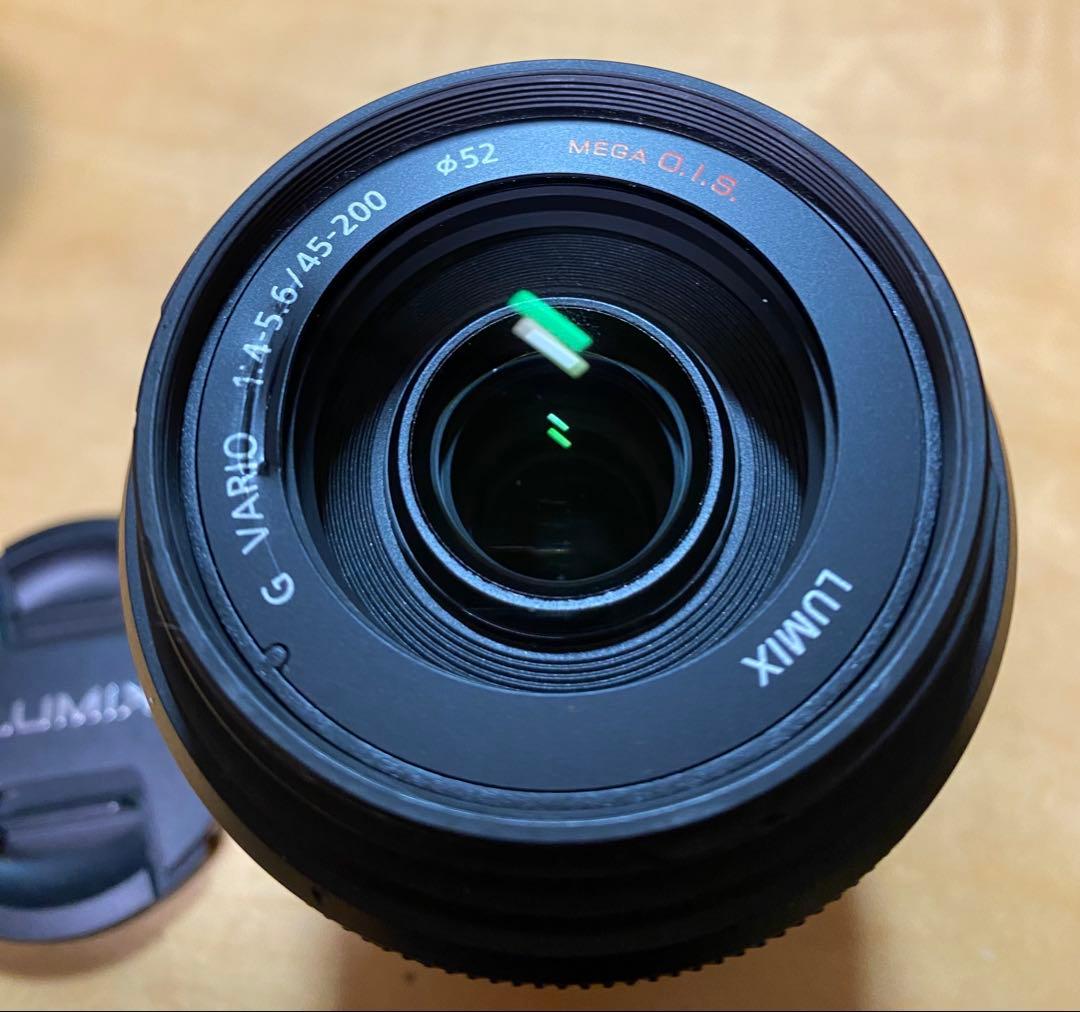 LUMIX 45-200mm レンズ