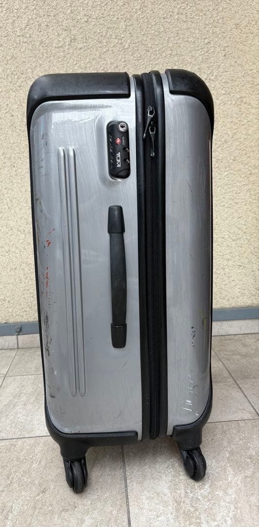 《希少》TUMIシルバー キャリーケース 中型