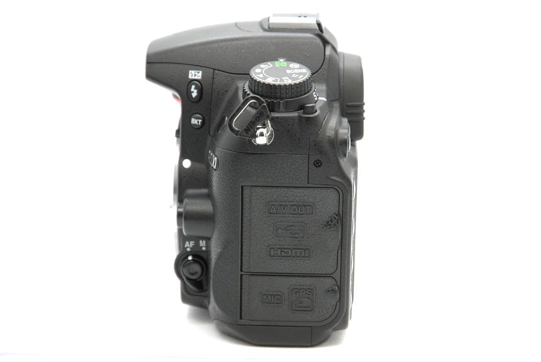 Nikon D7000 元箱付 28-200mm 動作品 44650枚 動作品