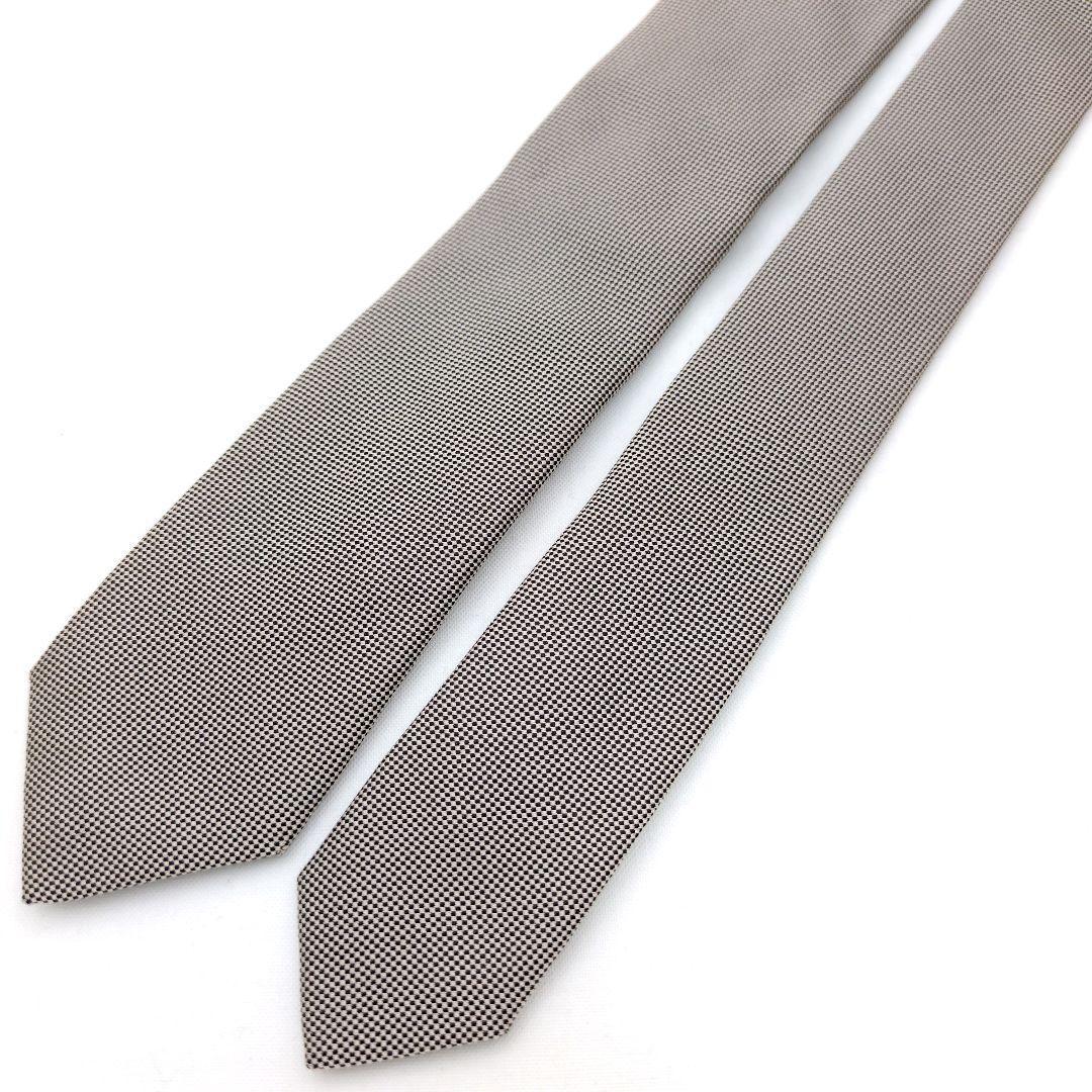 美品】プラダ ナロータイ シルバー ブラック 無地 ソリッド 光沢