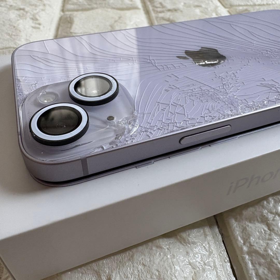ジャンク品 iPhone14 パープル 128GB 背面ガラス割れ 87