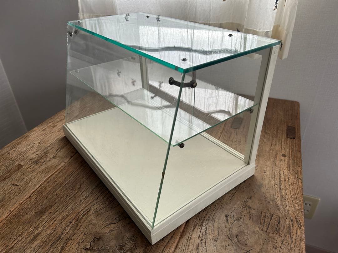 レトロ 台形ガラスショーケース - メルカリ