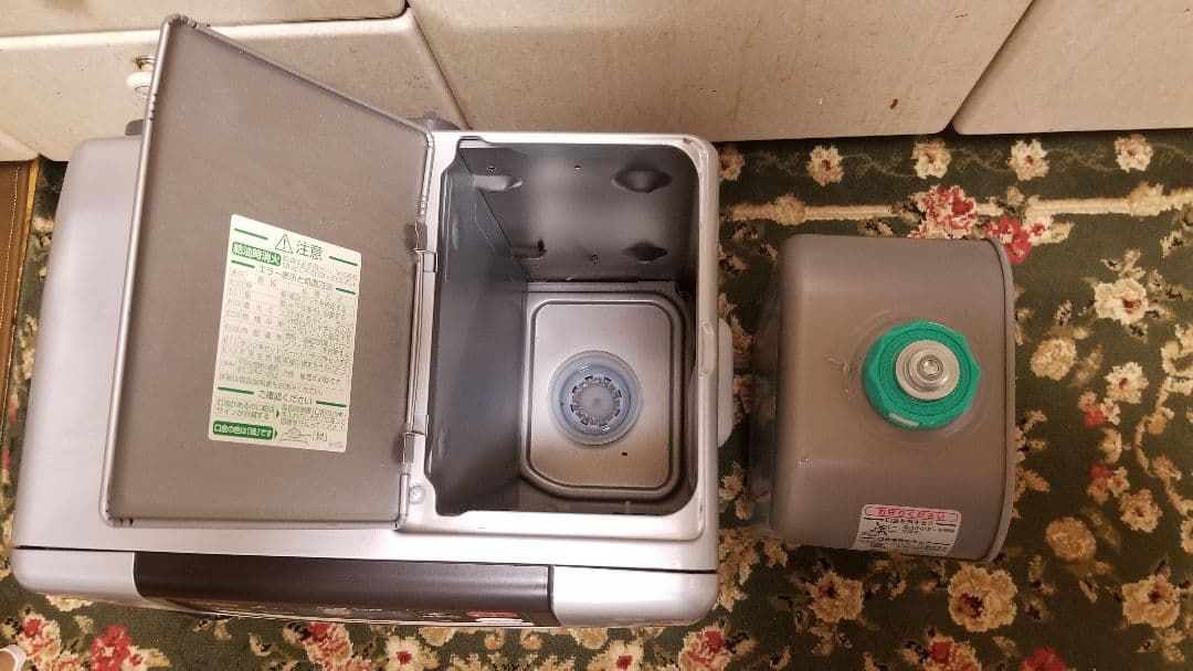 2016年製 ダイニチ 石油ファンヒーター FW-5716LE 木造:15畳