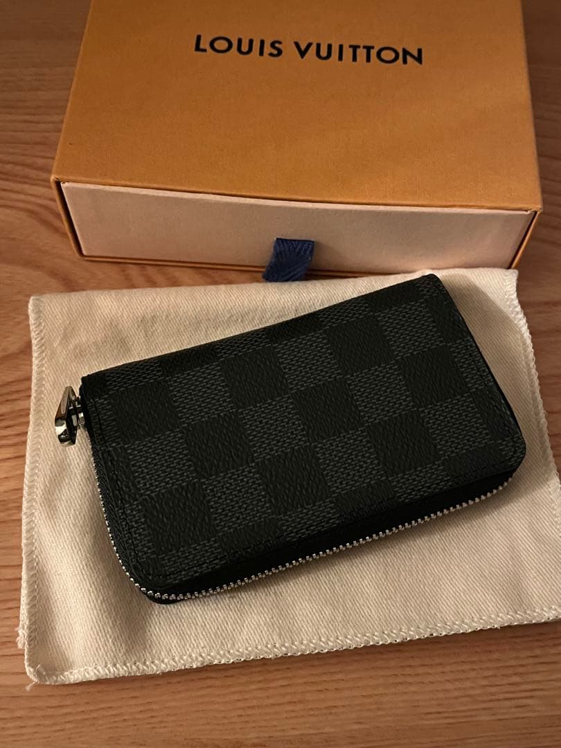 【超美品】ルイヴィトン　ダミエ グラフィット ジッピーパース ケース LOUIS VUITTON（ルイ・ヴィトン） 【新品同様】ルイヴィトン ダミエ