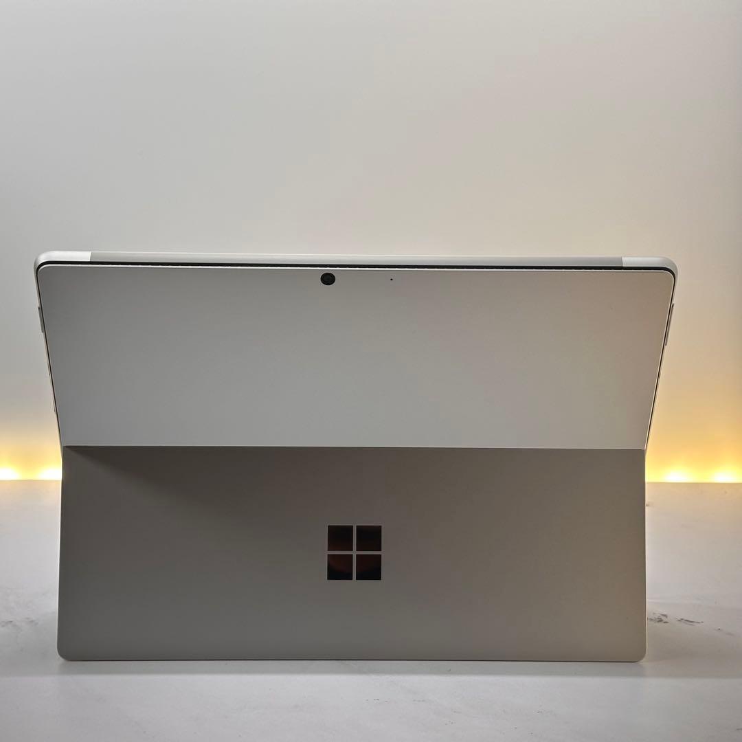 【準新品】Surface Pro8 Corei5/8/256