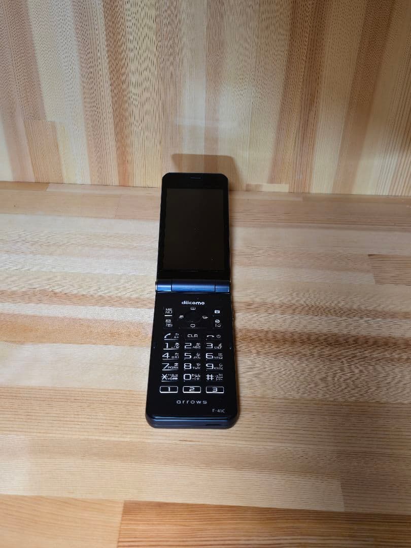 携帯電話本体 arrows f-41c