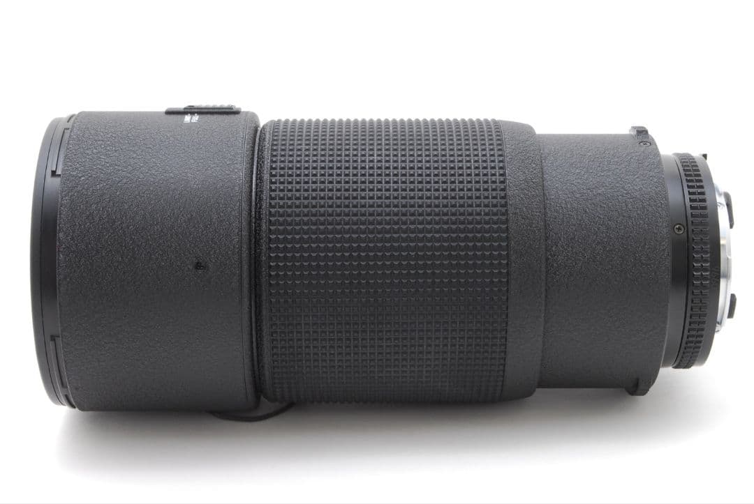 Nikon ニコン AF Nikkor 80-200mm F2.8 D ED