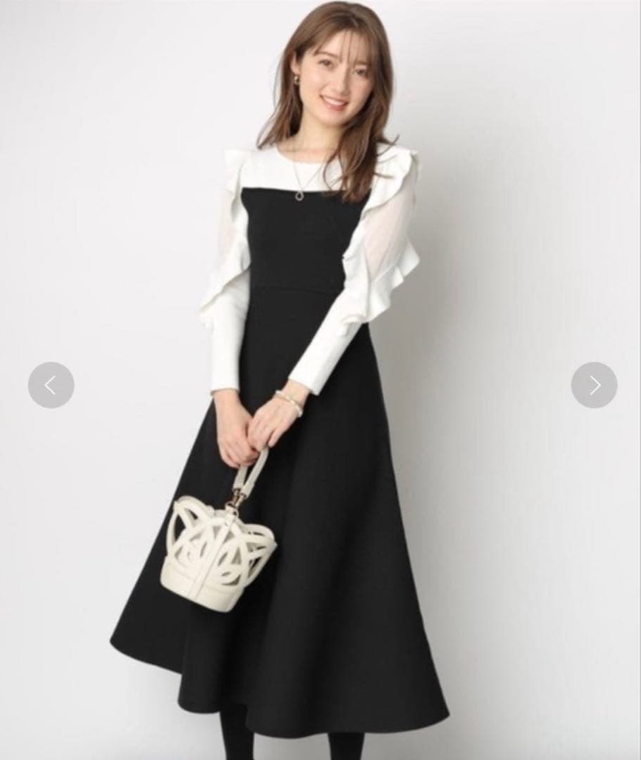 アプワイザーリッシェ フリルスリーブビスチェニットワンピース - メルカリ