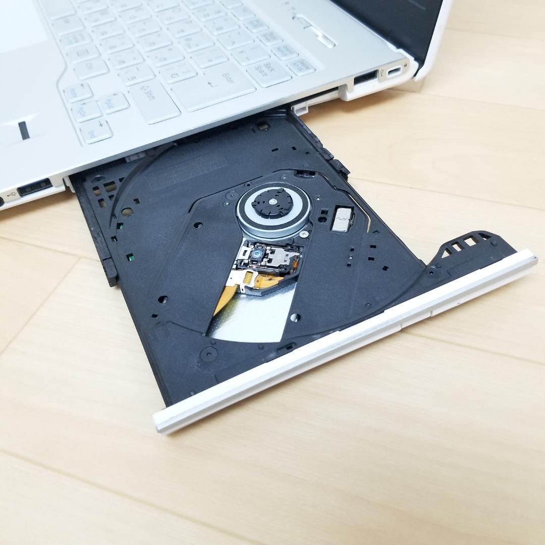 新品SSD Win11 i5搭載 DVD再生可 ノートPC 富士通 (E2946