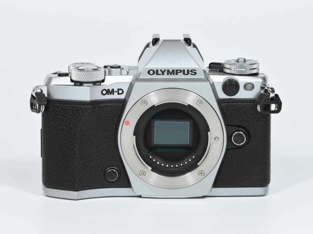 オリンパス E-M5 Mark II 14-150レンズキット SC数5180