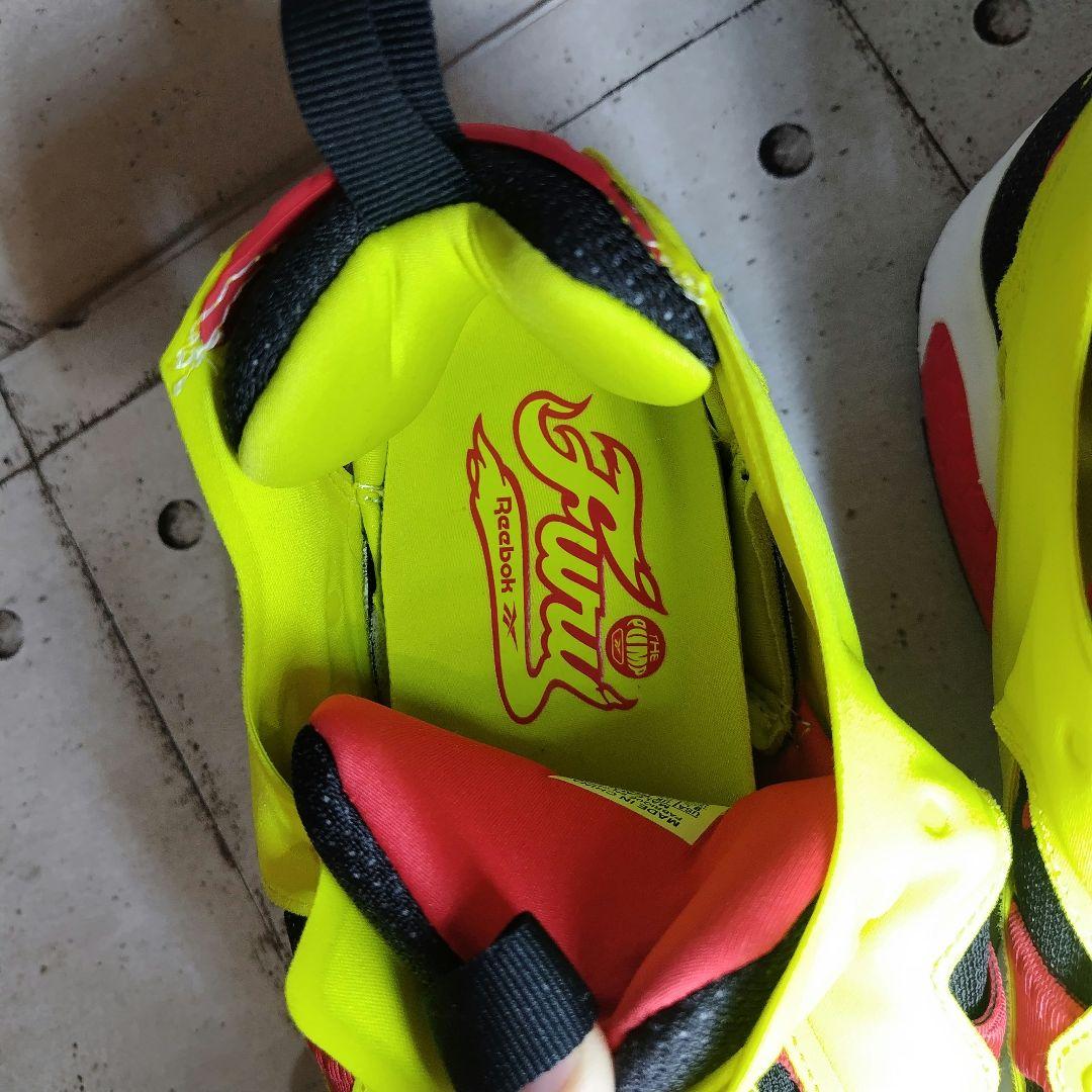 美品 Reebok ポンプフューリー 26.5cm V47514 蛍光イエロー