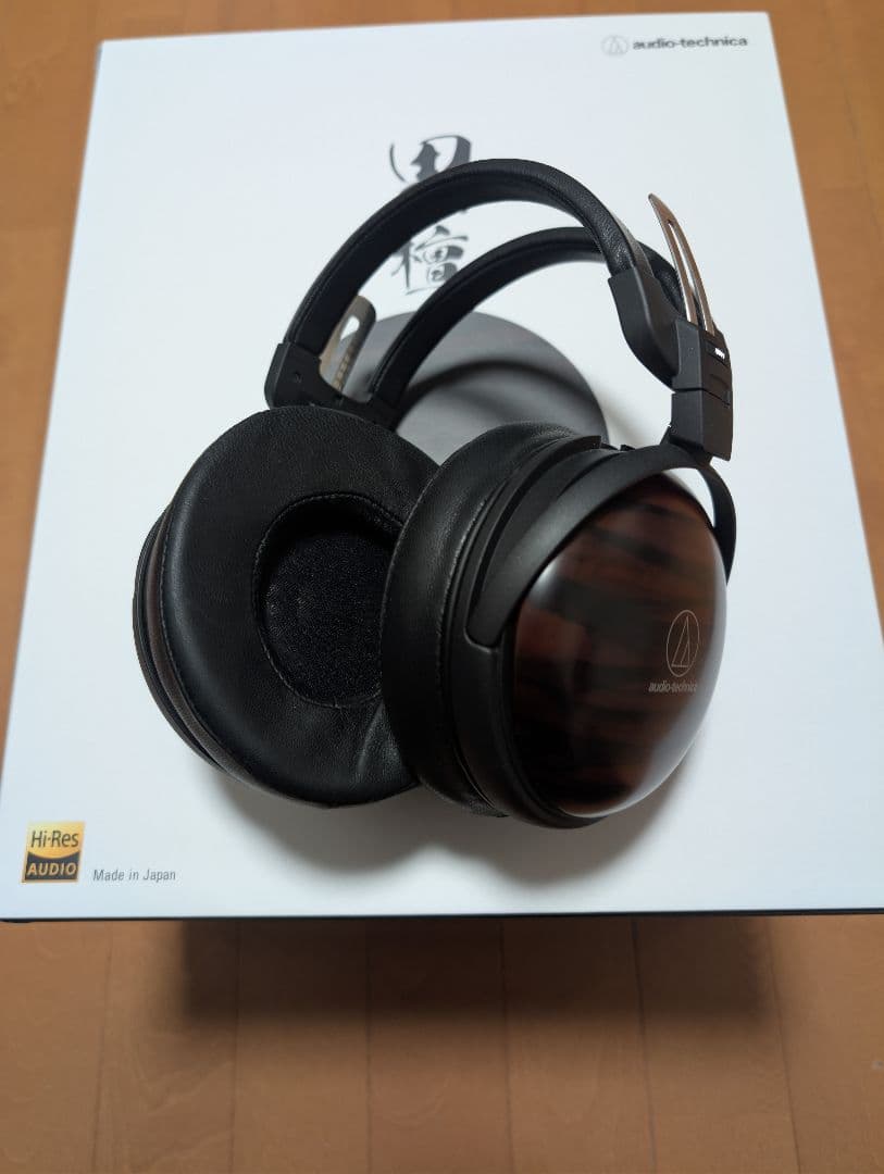 オーディオテクニカ ATH-AWKT 密閉型ヘッドホン ☆ほぼ未使用☆