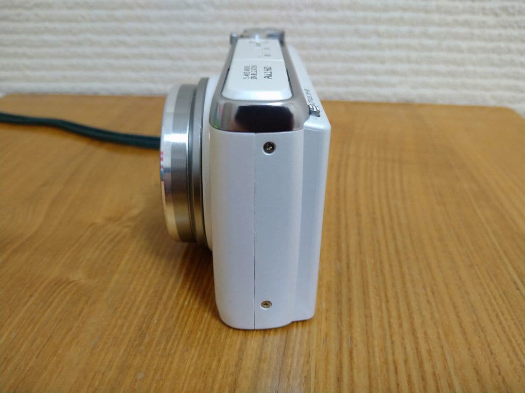 【美品】オリンパス　デジタルカメラ　OLYMPUS　SH-50