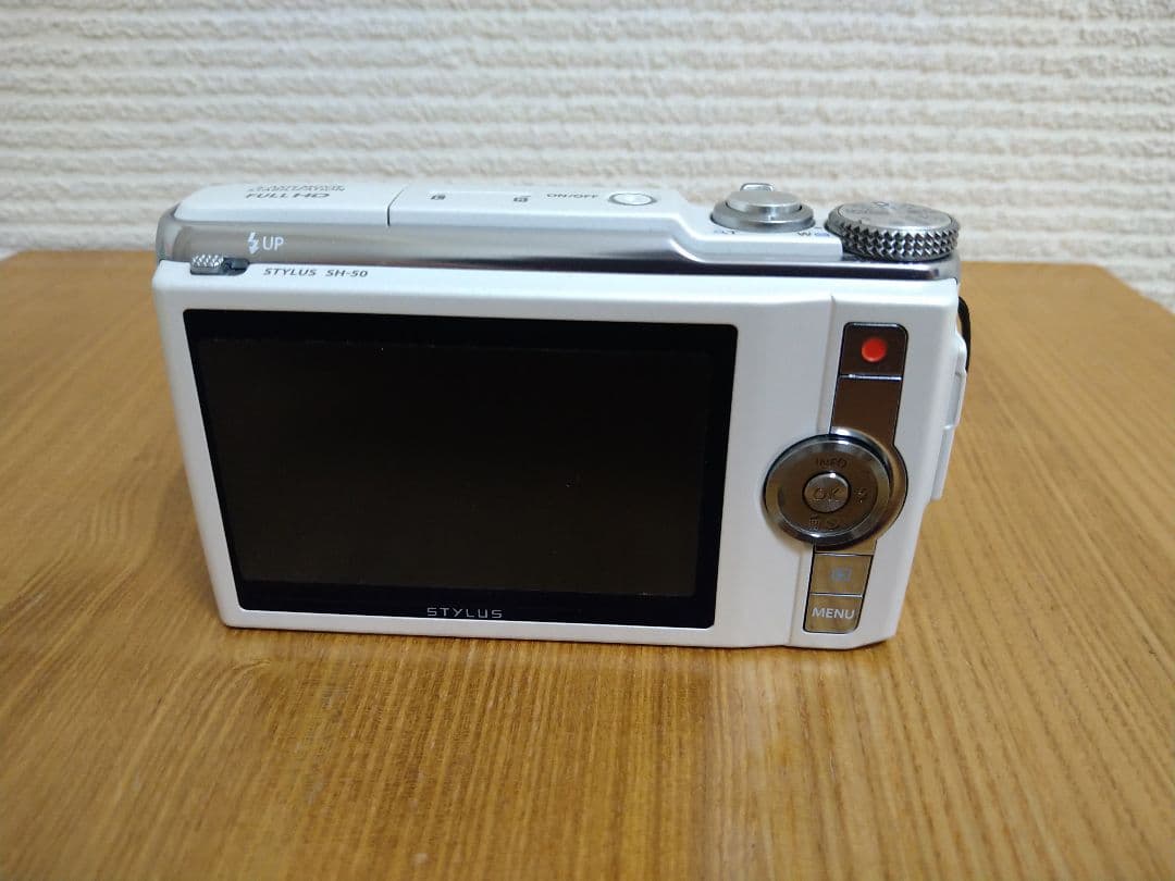 【美品】オリンパス　デジタルカメラ　OLYMPUS　SH-50