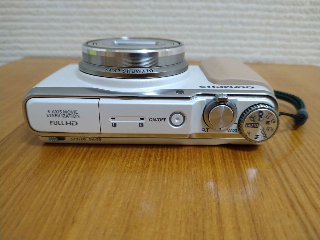 【美品】オリンパス　デジタルカメラ　OLYMPUS　SH-50