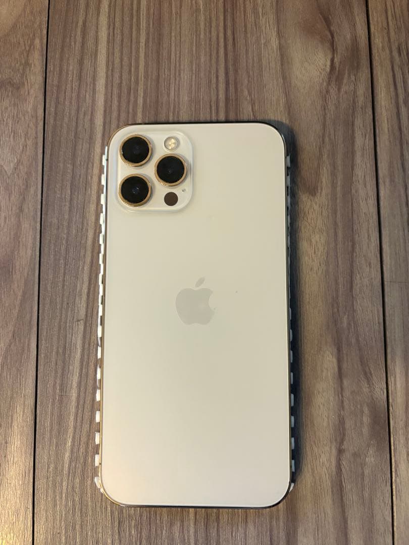 iPhone12 Pro Max ⭐︎256GB⭐︎バッテリー81%⭐︎ゴールド