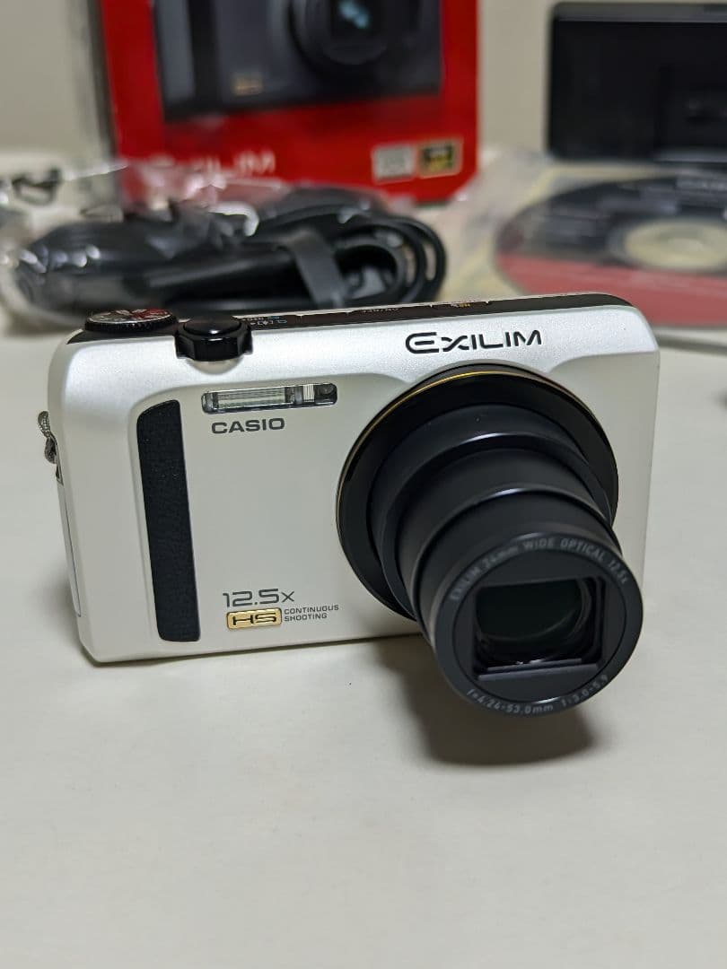 CASIO EX-ZR100 高速連写 光学12.5倍ズーム 美品