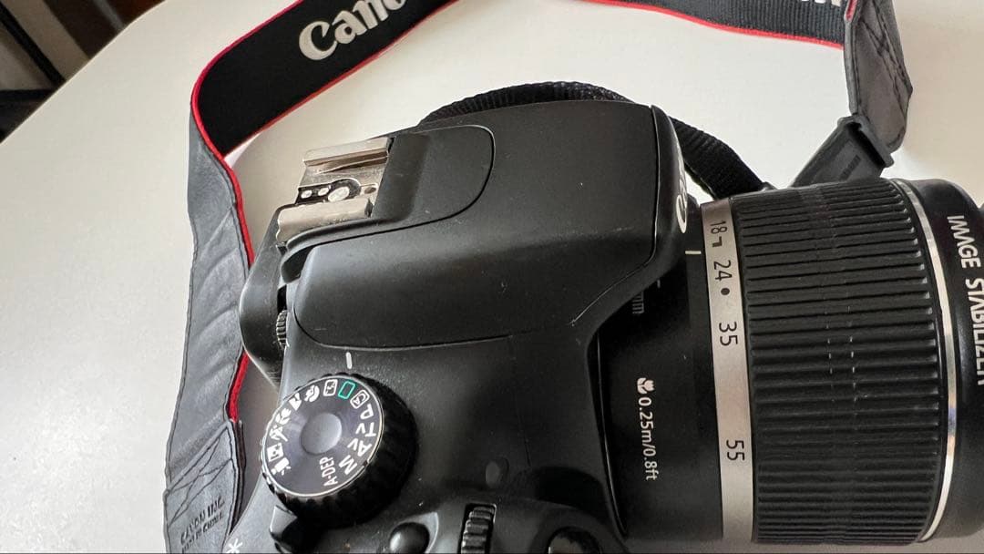 限定値下げ　 EOS Kiss X4 バッテリーのおまけ付き 元箱、説明書なし