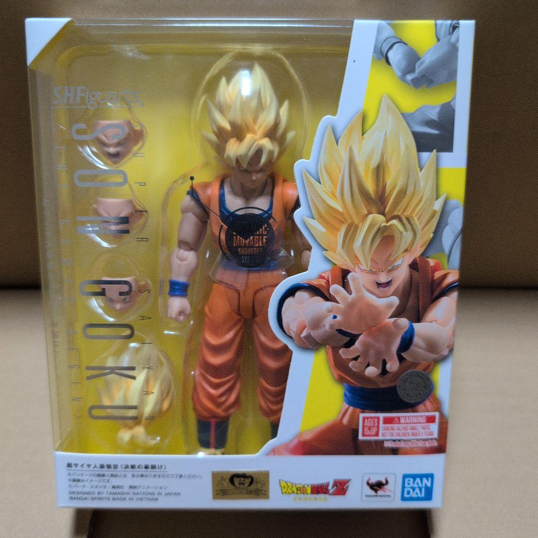 S.H.Figuarts ドラゴンボール　超サイヤ人　孫悟空　クリリン