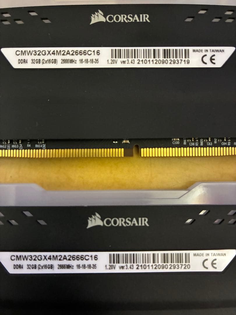 【動作確認済】CMW32GX4M2A2666C16 DDR4 32GB