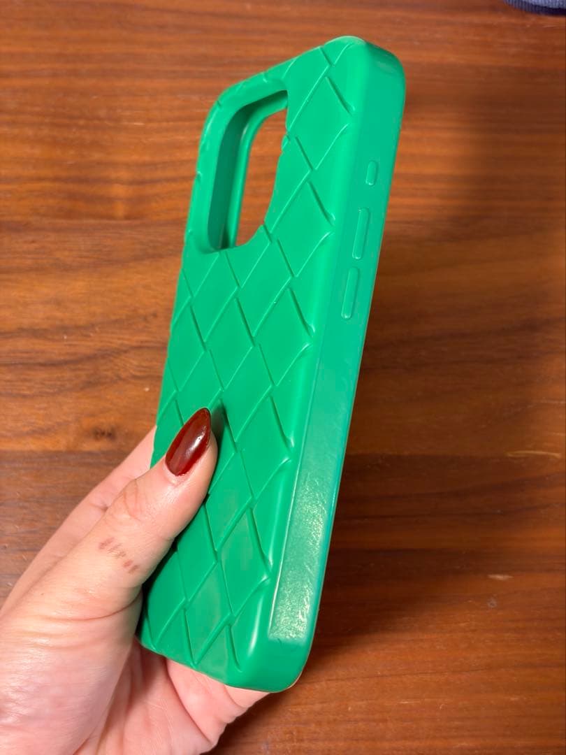 Bottega Veneta iPhone 15 Pro ケース - メルカリ