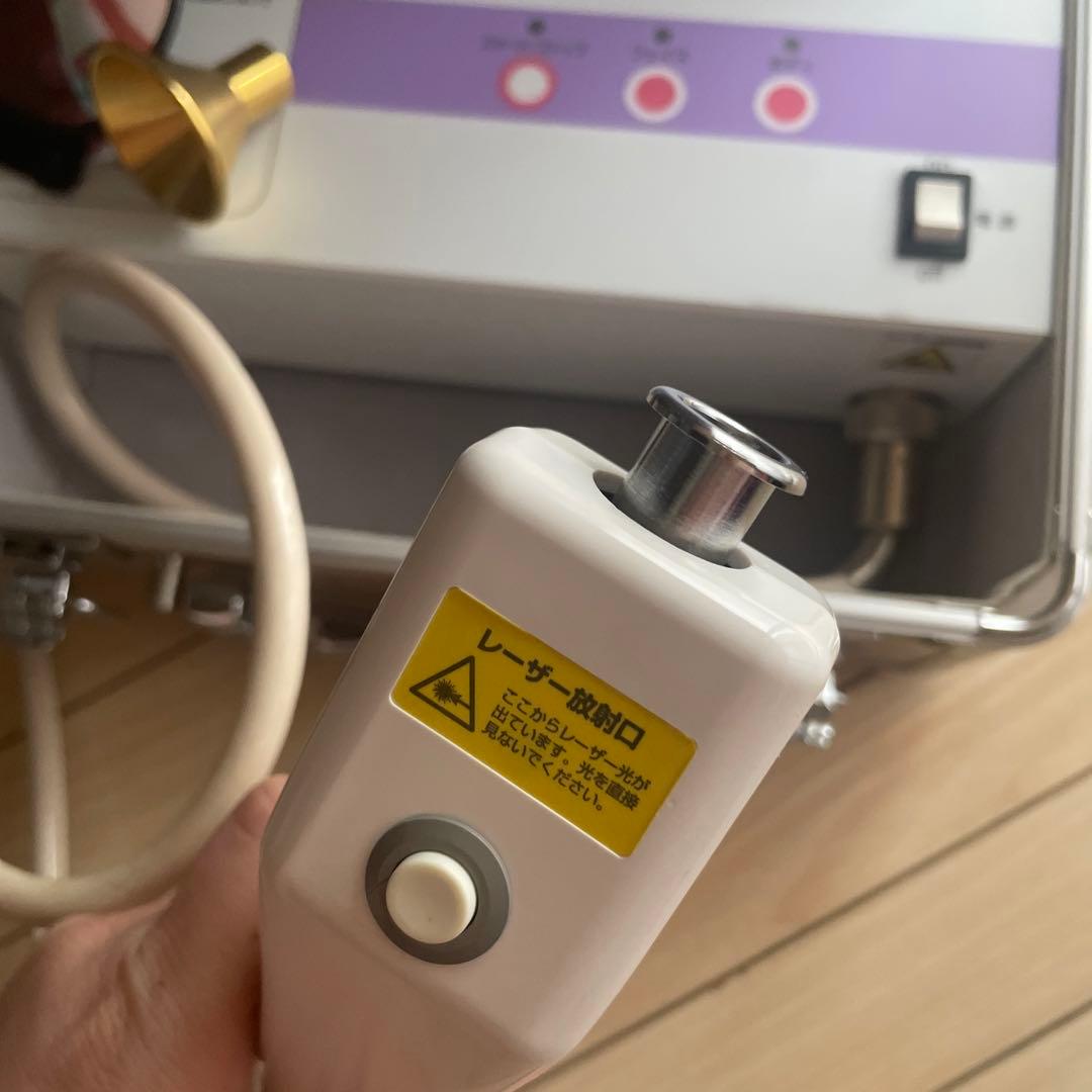 モナリザ　セルイレーズ　家庭用レーザー美容器