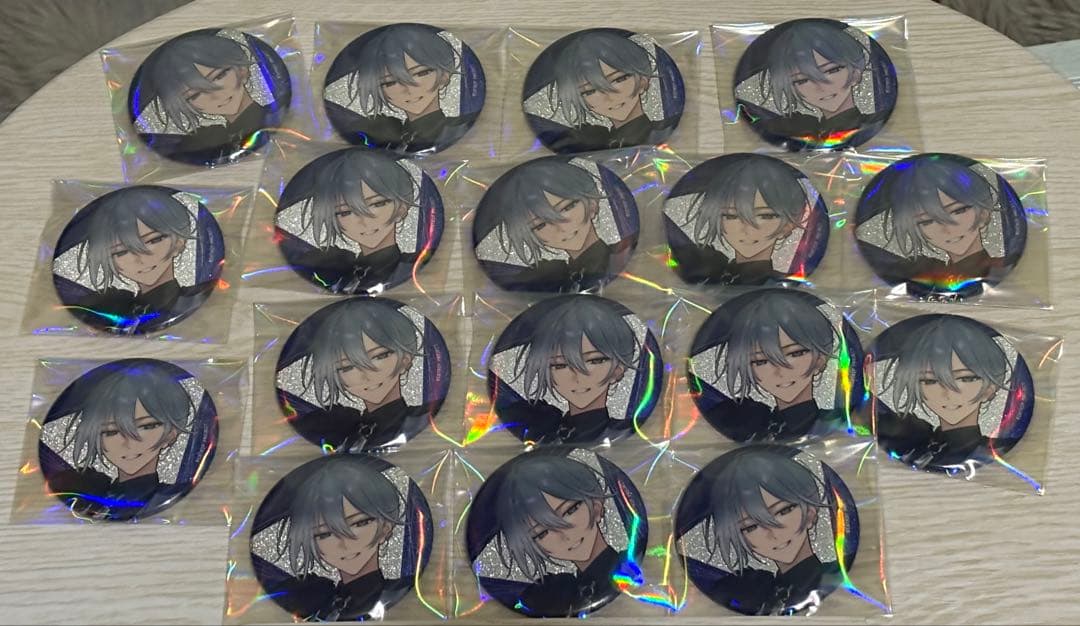 エイトリ 18TRIP おもライ 缶バッジ 蜂乃屋凪 17個セット - メルカリ