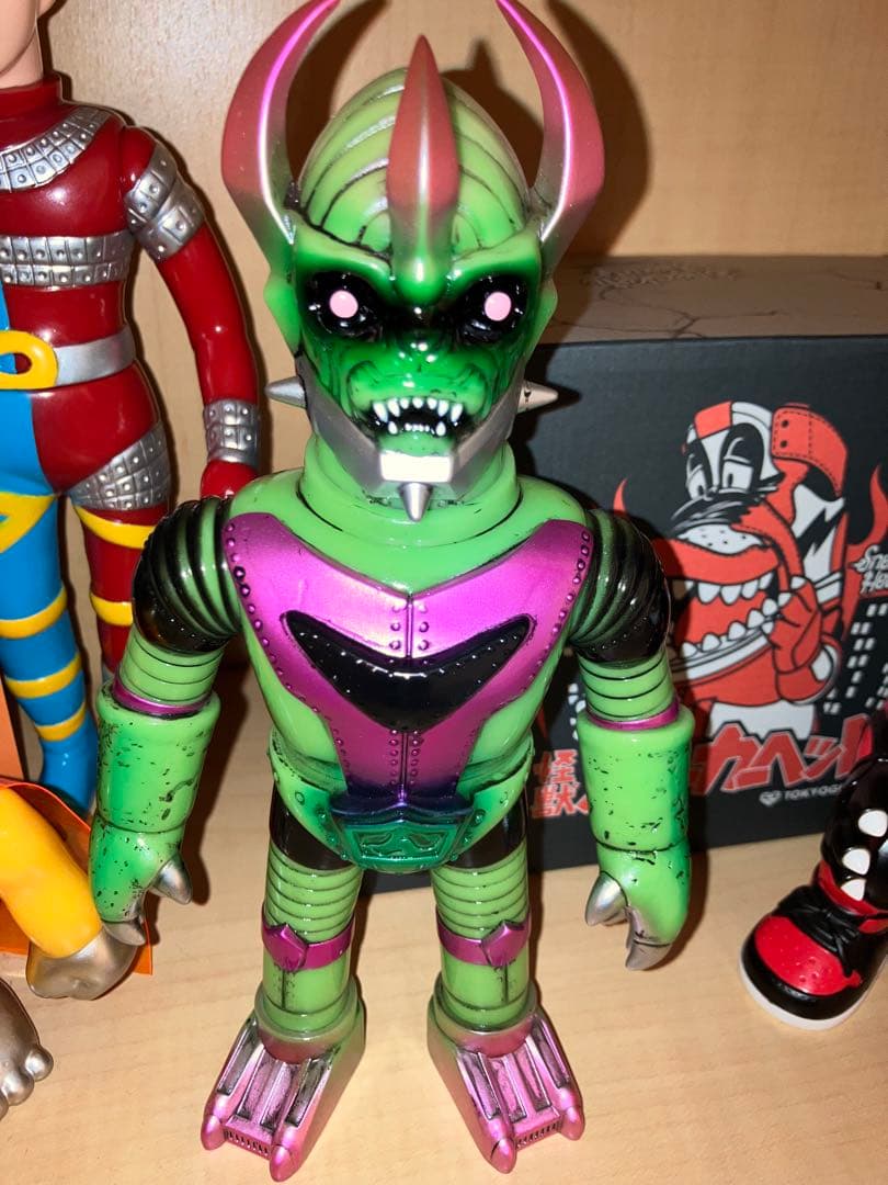 KUSATTA zollmen ILUILU hxs IZUMONS