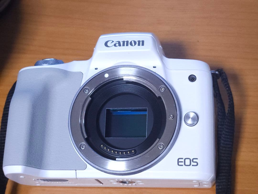 Canon ミラーレスカメラkiss-mとレンズセット