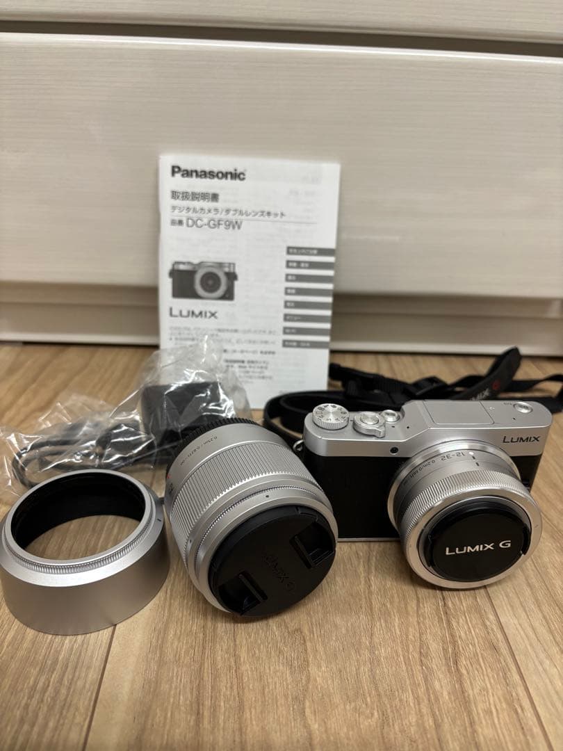 デジタルカメラ Panasonic DC-GF9W