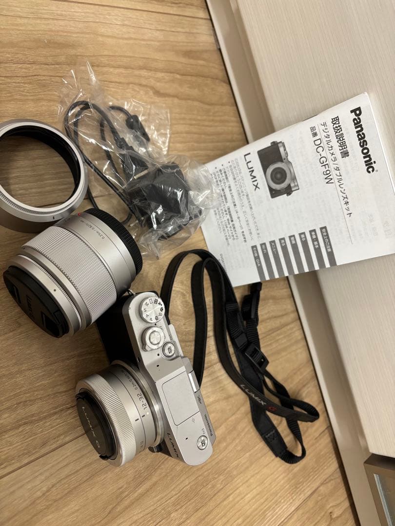 デジタルカメラ Panasonic DC-GF9W