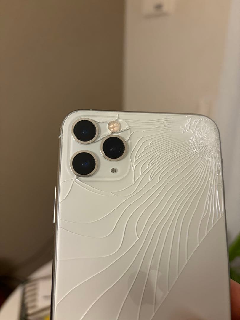 l*n様 最終値下げiPhone11 Pro Max 512GB SIMフリー